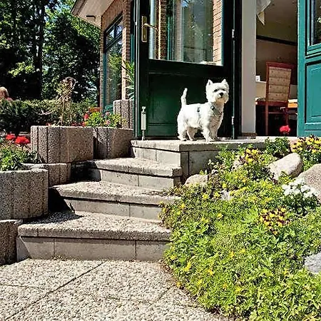 Nationalparkhotel Kranichrast Отель Schwarzenhof